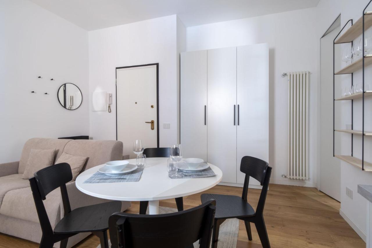 Easylife - Oasi Di Tranquillita Zona Sempione Apartamento